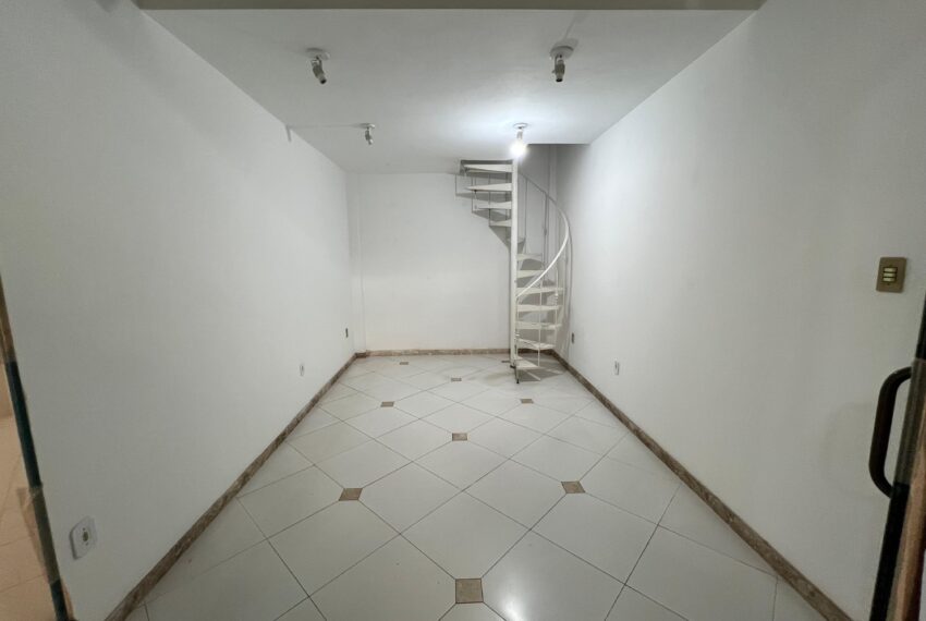 9b9527b0-53bf-4745-80c2-76c44f81ad7a