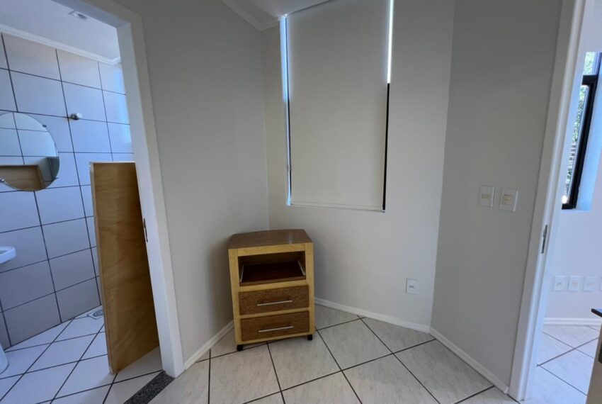 18042970-e28e-45a1-acd2-c2da8f2d1598