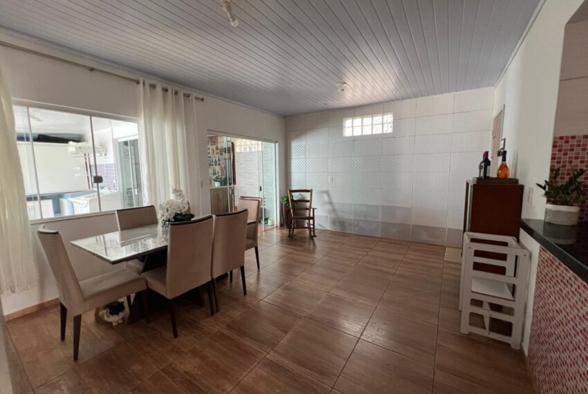 23566364-dcdf-41e5-932b-7828995768b9