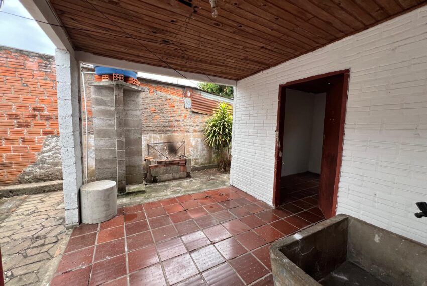 a418a4b7-8472-4467-a71b-975570bf311a