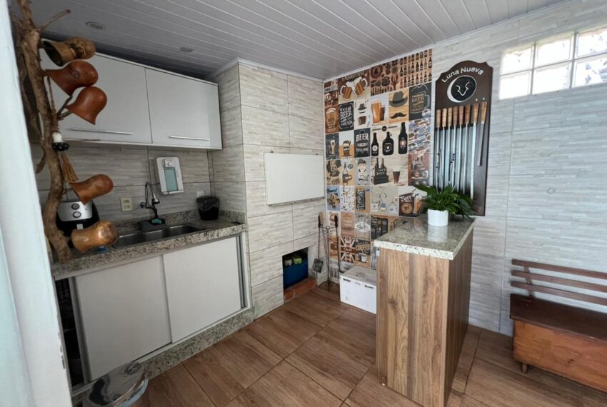 e0a288ca-f86b-4353-bc88-112fb75de0c3