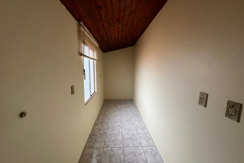 56ff64a9-0500-48f1-8865-29474d4116e4