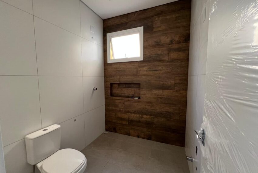 d12d394b-7f0f-45dd-932a-c3d8e3aef62d