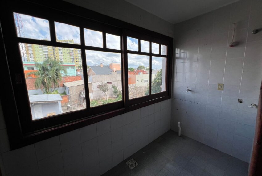 e33ba795-3c1c-4bb6-a271-30b2e7f1afdd